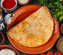 Чебурек с грибами и сыром