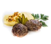 Домашние котлетки с картофельным пюре и соусом тартар