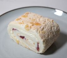 Меренговый десерт (рулет)