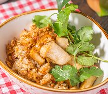 Азиатский рис с овощами и курицей