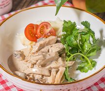 Куриное фрикасе с картофельным пюре