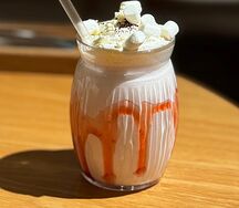Клубничный милкшейк