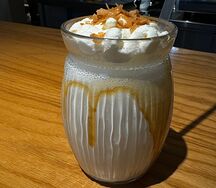 Молочный коктейль Карамельный