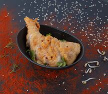 Хрустящий цыпленок с рисом и соусом карри