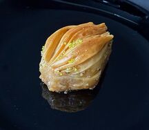 Мидия Орех 