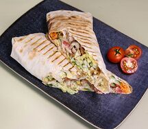 Макси-шаурма из свинины