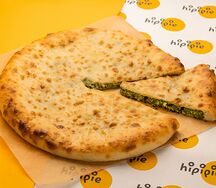 Пирог с зеленью и адыгейским сыром