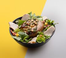 Тосканский салат с куриным филе на гриле халяль
