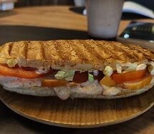 Сэндвич с копченой курицей