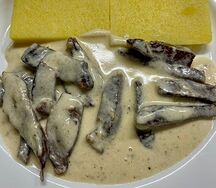 Говядина копченая в сливочном соусе с пастой