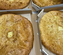 Осетинский пирог с сыром и зеленью