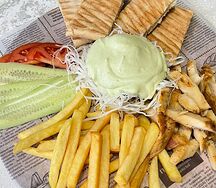 Гиро на тарелке с курицей большой