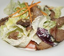 Салат из куриной печени