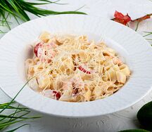 Феттуччине с курицей и грибами