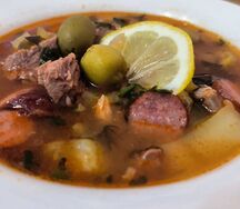 Солянка мясная