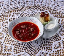 Борщ с пампушками 