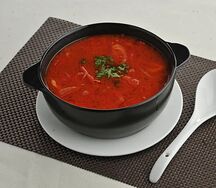 Суп с говядиной и помидорами