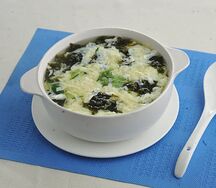 Суп с яйцом и морской капустой