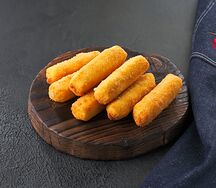 Сырные палочки из моцареллы