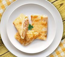Блинчики с колбасой и сыром