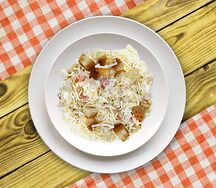 Салат с сухариками