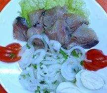 Сельдь с маринованным лучком 