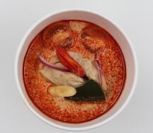 Том ям с курицей