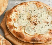 Хачапури с дорблю и грушей