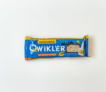 Батончик Qwikler Нуга и арахис