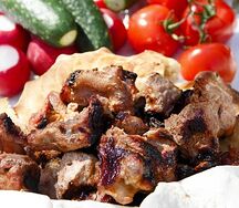 Шашлык из cвинoй шейки