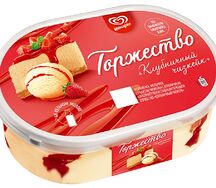Мороженое Торжество Клубничный чизкейк контейнер