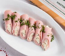 Рулетики с ветчиной из индейки и сливочным сыром