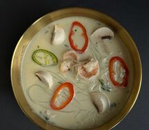 Том Кха
