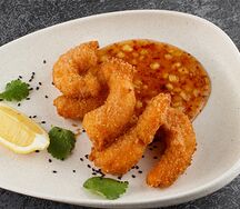 Креветки криспи с соусом чили-ананас