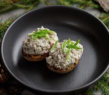 Грузди белые с печеным картофелем