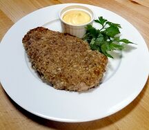 Отбивная из курицы в орехах