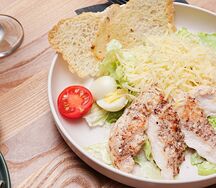 Цезарь с курицей