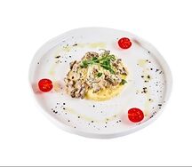 Строганов из говядины с картофельным пюре