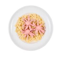 Осьминожки из сосисок с макарошками