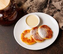 Сырники со сгущенкой