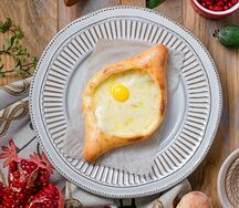 Хачапури по-аджарски