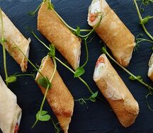 Блинчики с форелью и творожным сыром