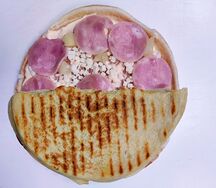 Тат-Пицца с ананасами 