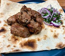 Шашлык из свиной шеи по-грузински
