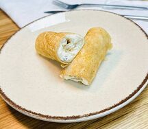 Блинчик с творогом и изюмом