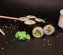 Ролл с огурцом