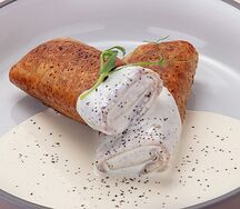 Блинчики с курицей и грибами со сливочным муссом