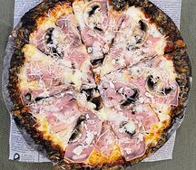 Black pizza