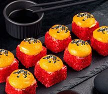 Запечённый ролл с крабом 
