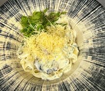 Феттуччине с курицей и грибами